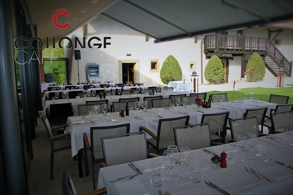 Repas de communion au Collonge Café — Collonge-Bellerive, Genève